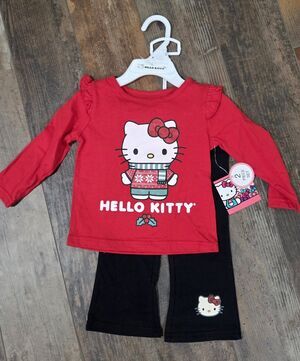 18 Months Hello Kitty 2 piece Holiday Christmas  Set New B10